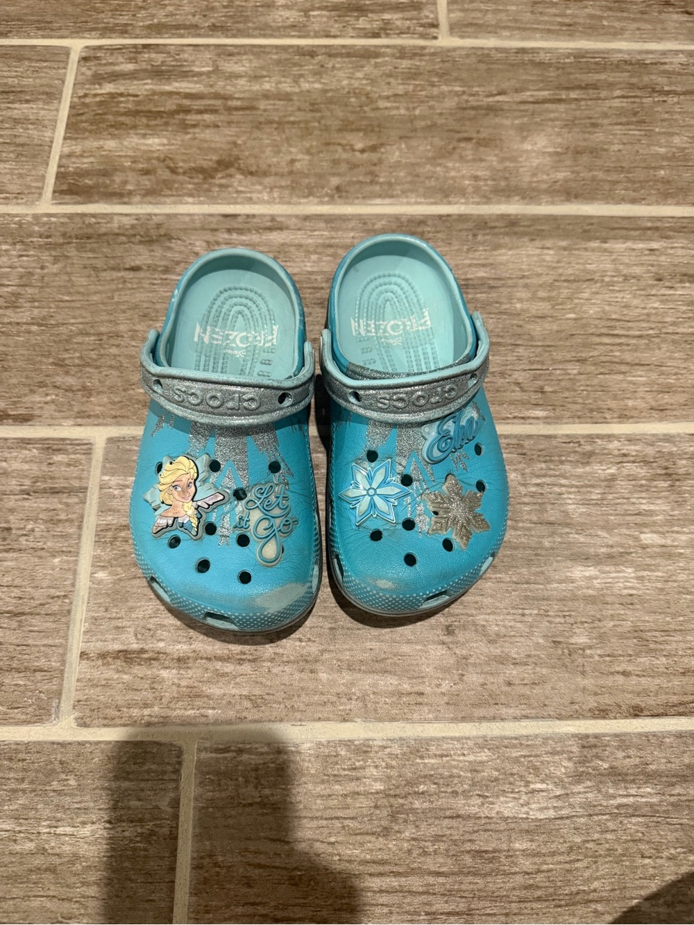 CROCS KIDS DISNEY FROZEN ELSA CLASSIC CLOG BLUE GLITTER